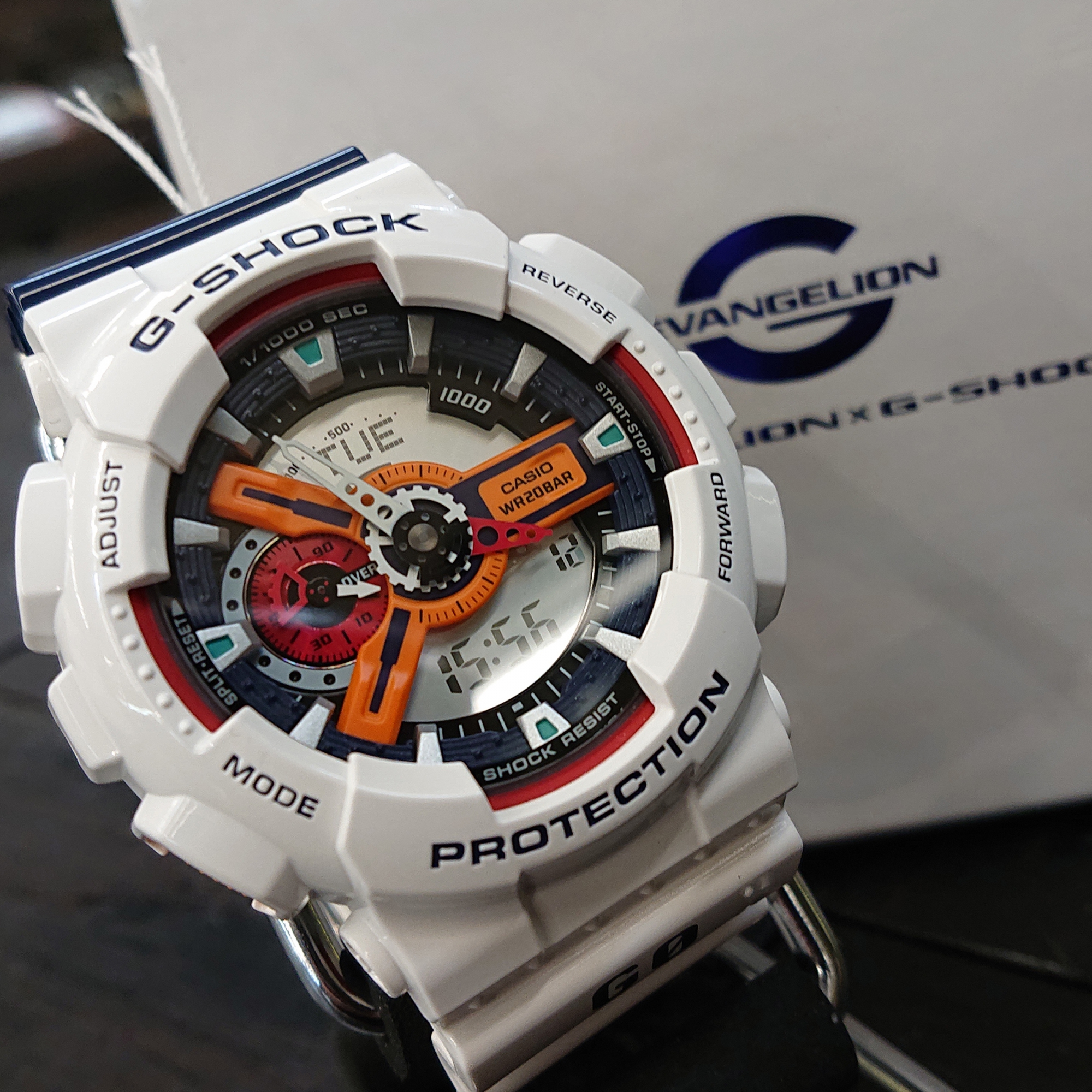 新世紀エヴァンゲリオン、幻の綾波モデル カシオ G-SHOCK