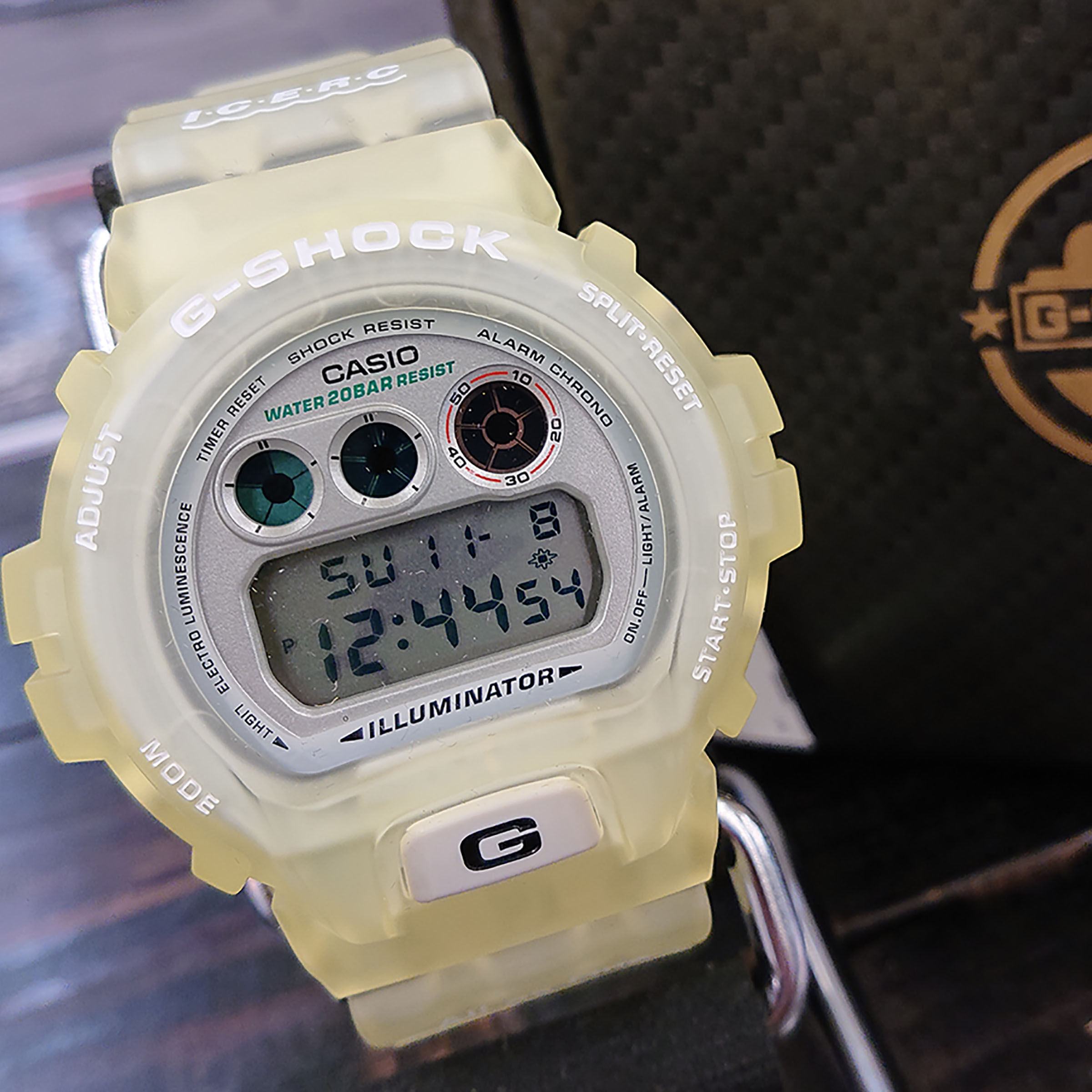 幻想的 G-SHOCK ２代目イルクジ DW-6900K-8BT - 通販 - www